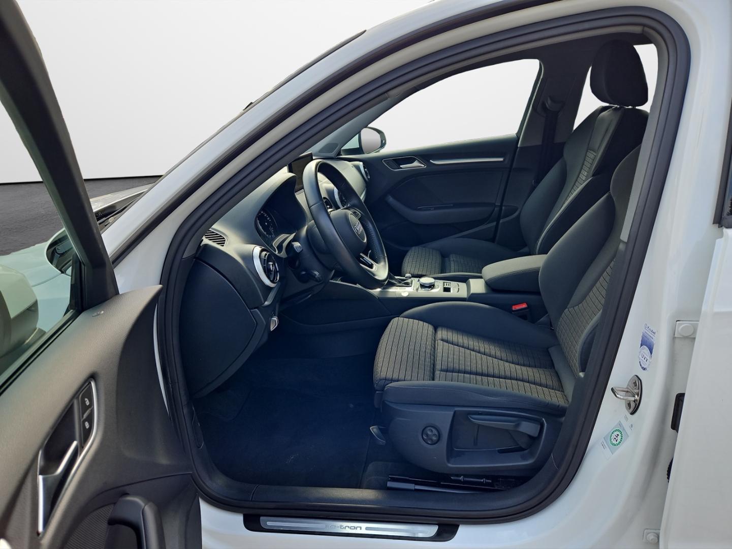 Image about Audi A3 Sportback e-tron sport 40 e-tron S tronic