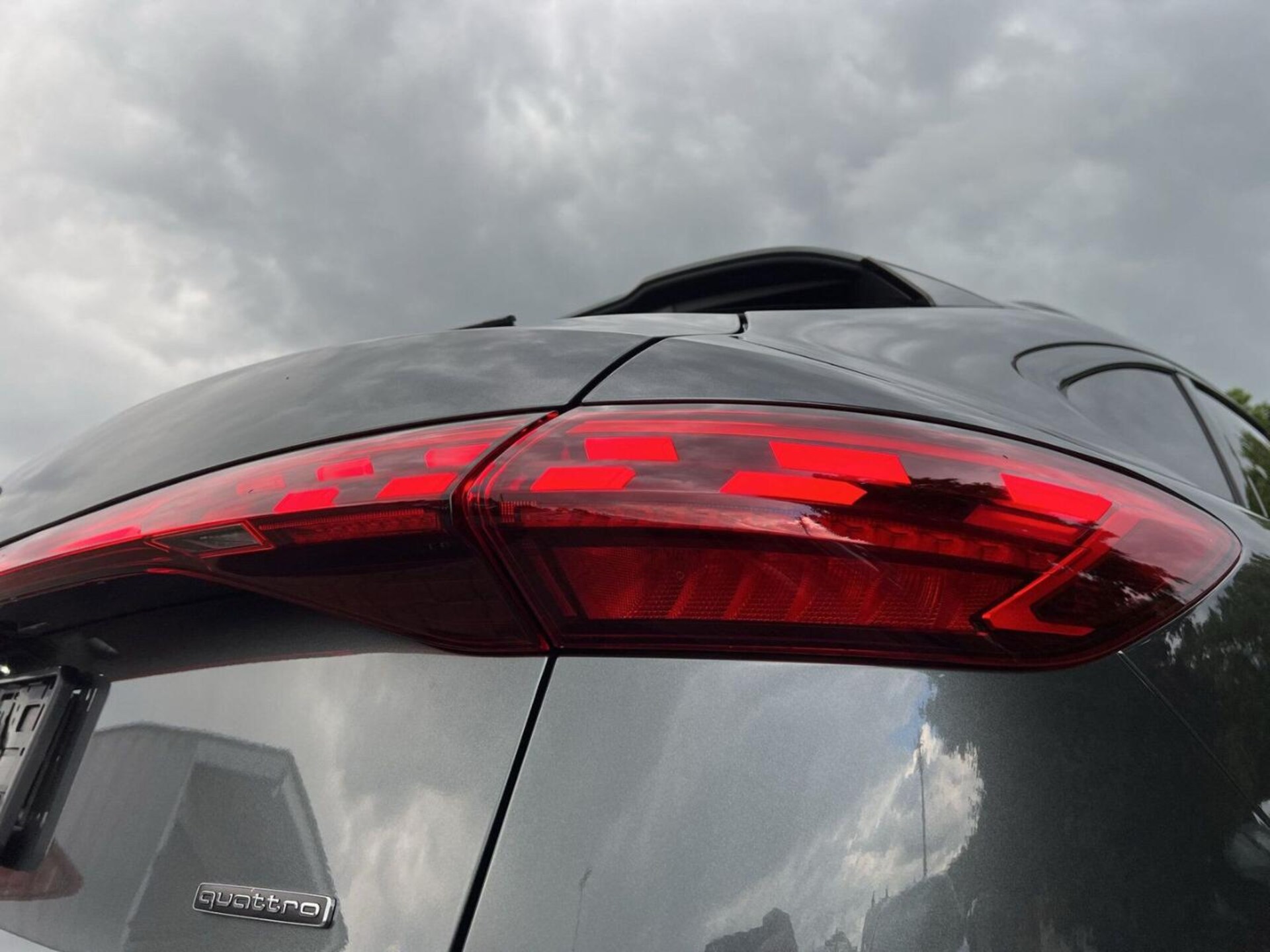 Audi Q5 Sportback edition one