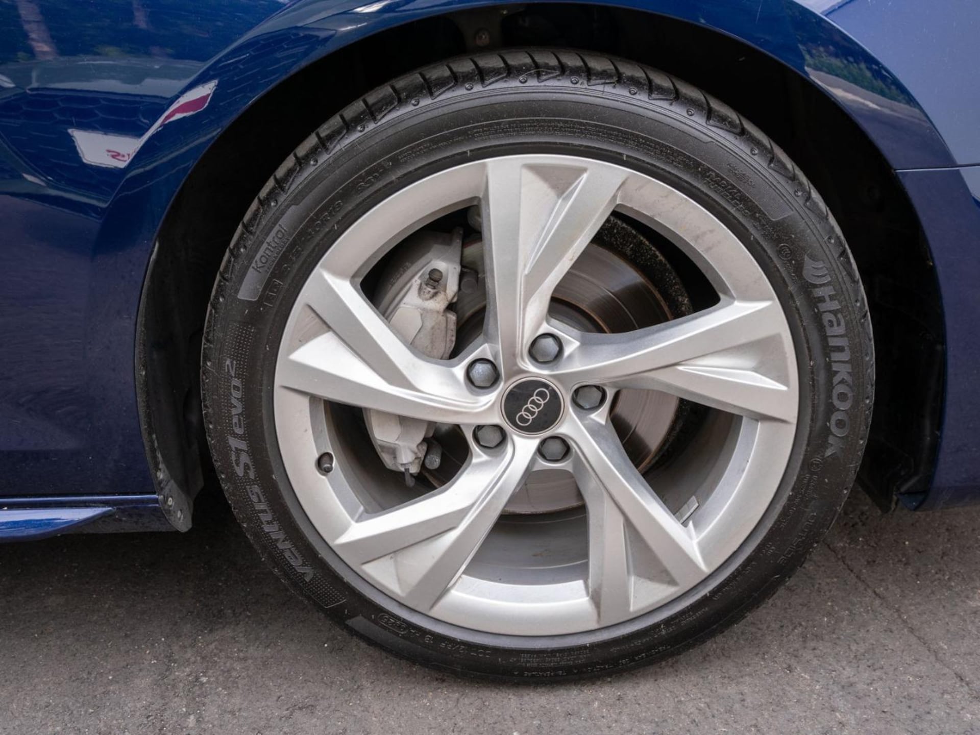 Audi A4 Avant S line