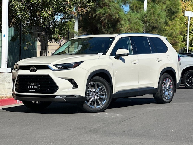 Photo of 2024 Toyota Grand Highlander
