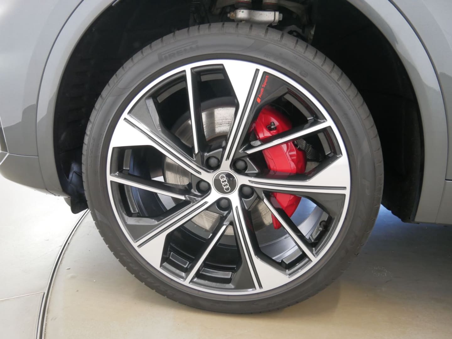 Bild über Audi Q5 Sportback TFSI e S line 55 TFSI e quattro S tronic - für weitere Informationen kontaktieren Sie den Audi Partner