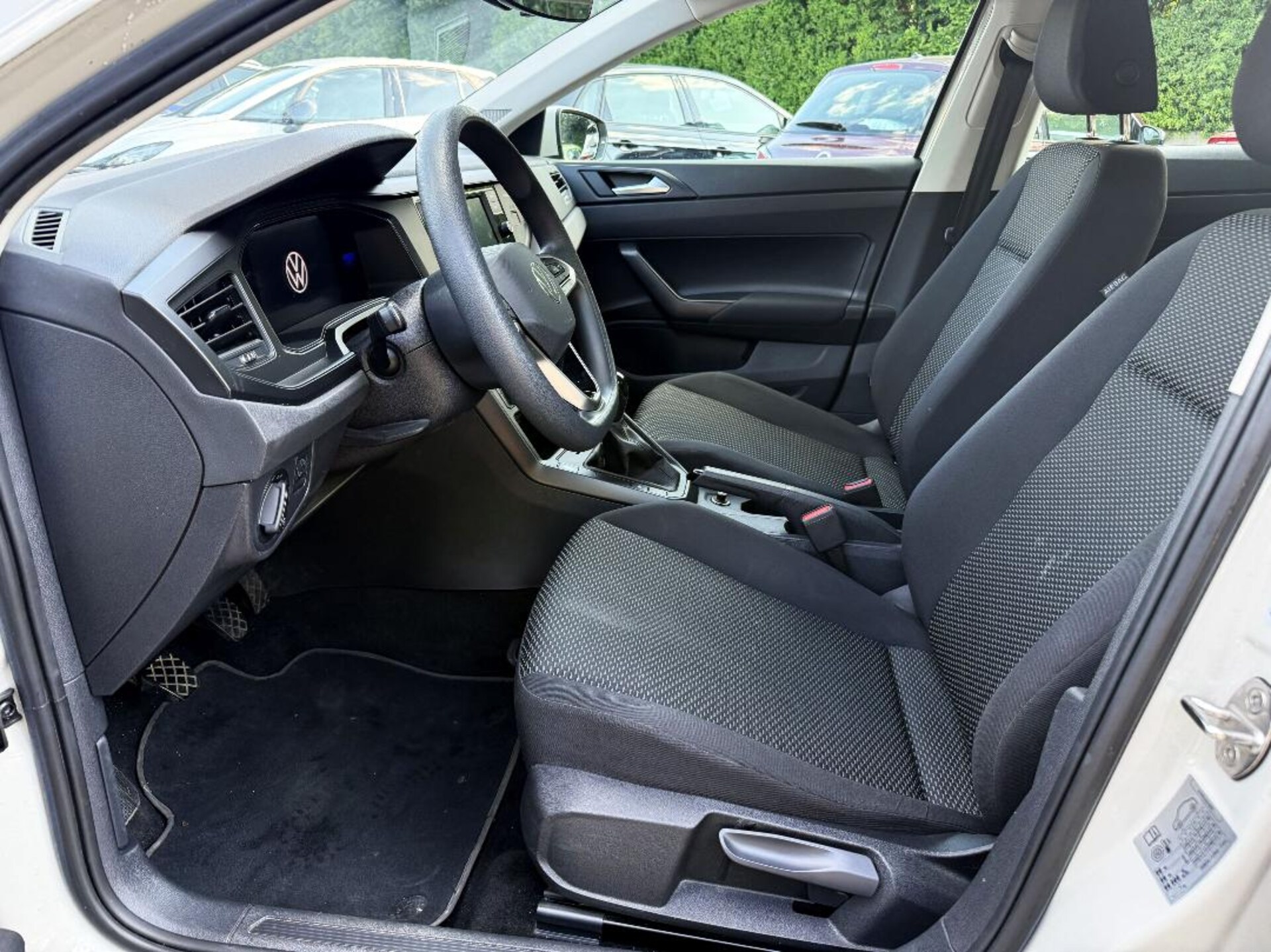 Volkswagen Polo Basis-Modell
