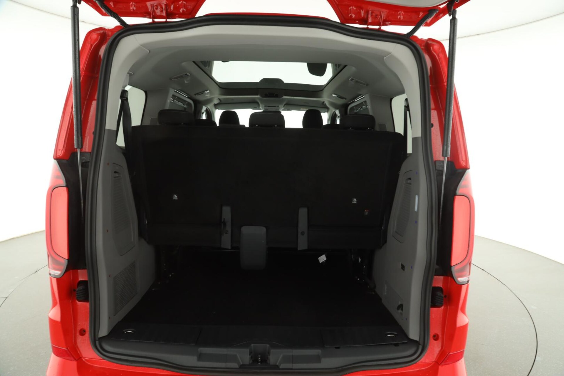 Volkswagen Caravelle Style