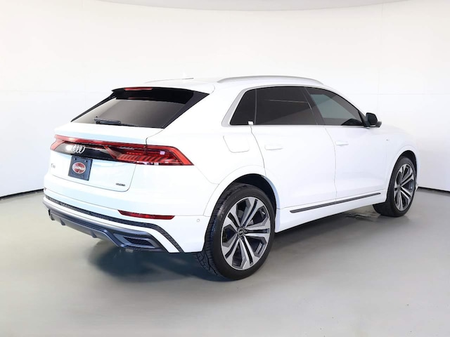 2022 Audi Q8