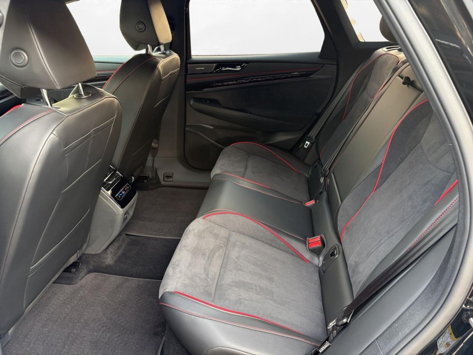 Volkswagen ID.7 Tourer – Bild 8