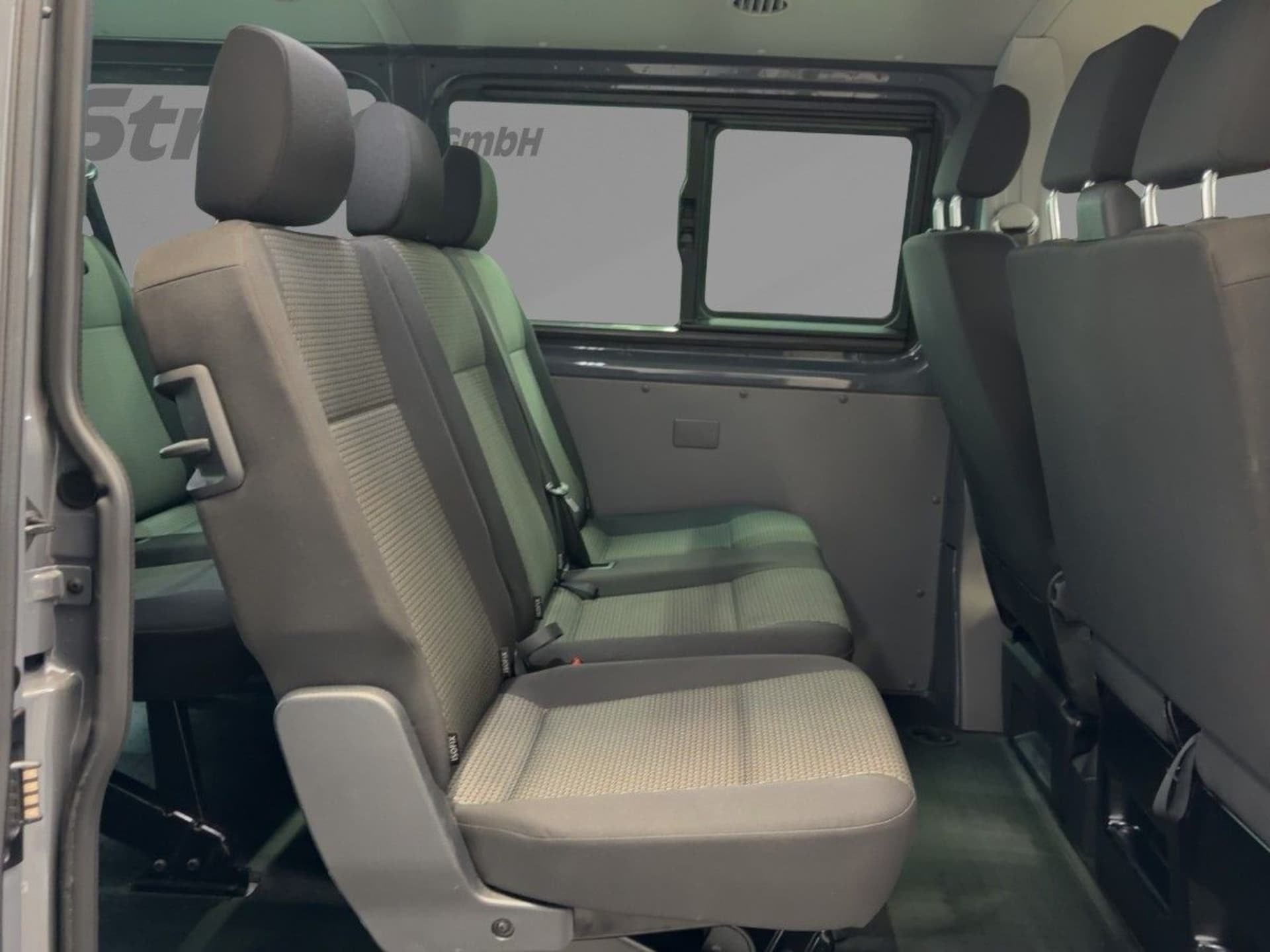 Volkswagen T6.1 Transporter Kombi langer Radstand