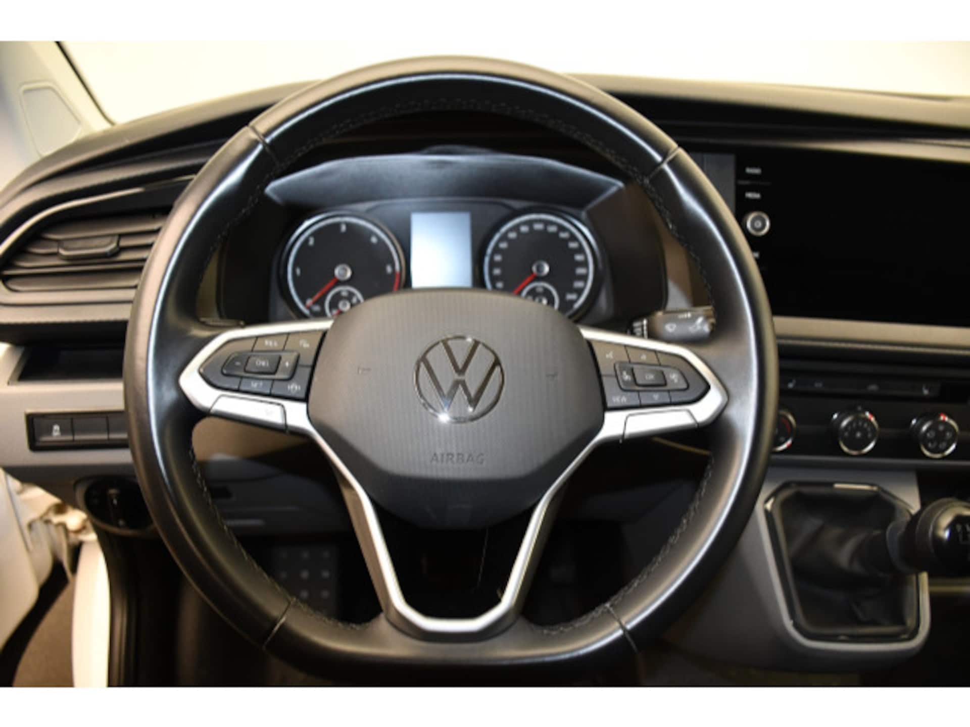 Volkswagen T6.1 Transporter Kasten langer Radstand