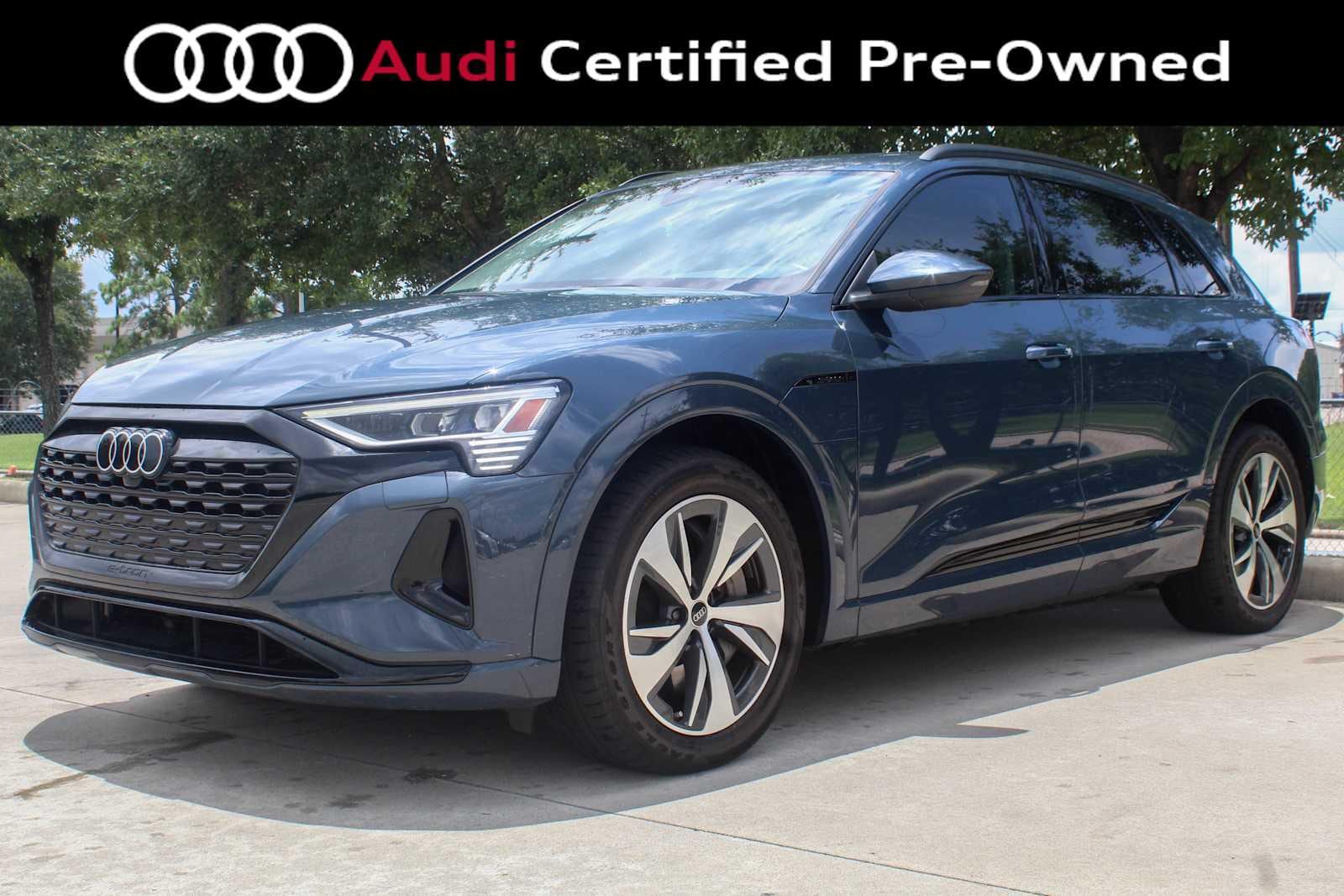 2024 Audi Q8 e-tron 55 114 kWh Premium quattro's photo
