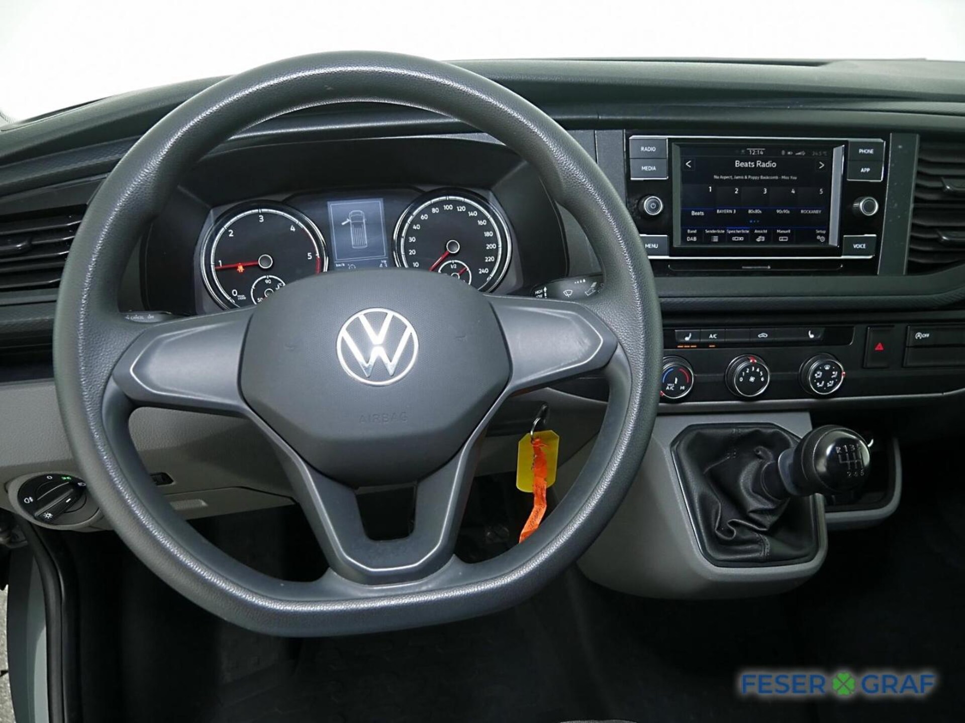 Volkswagen T6.1 Transporter Kasten langer Radstand
