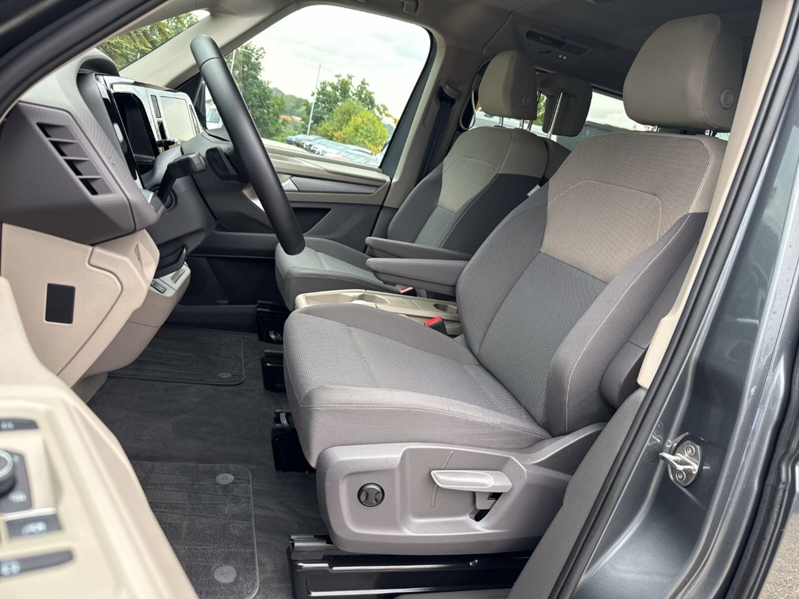 Volkswagen Multivan Langversion – Bild 12