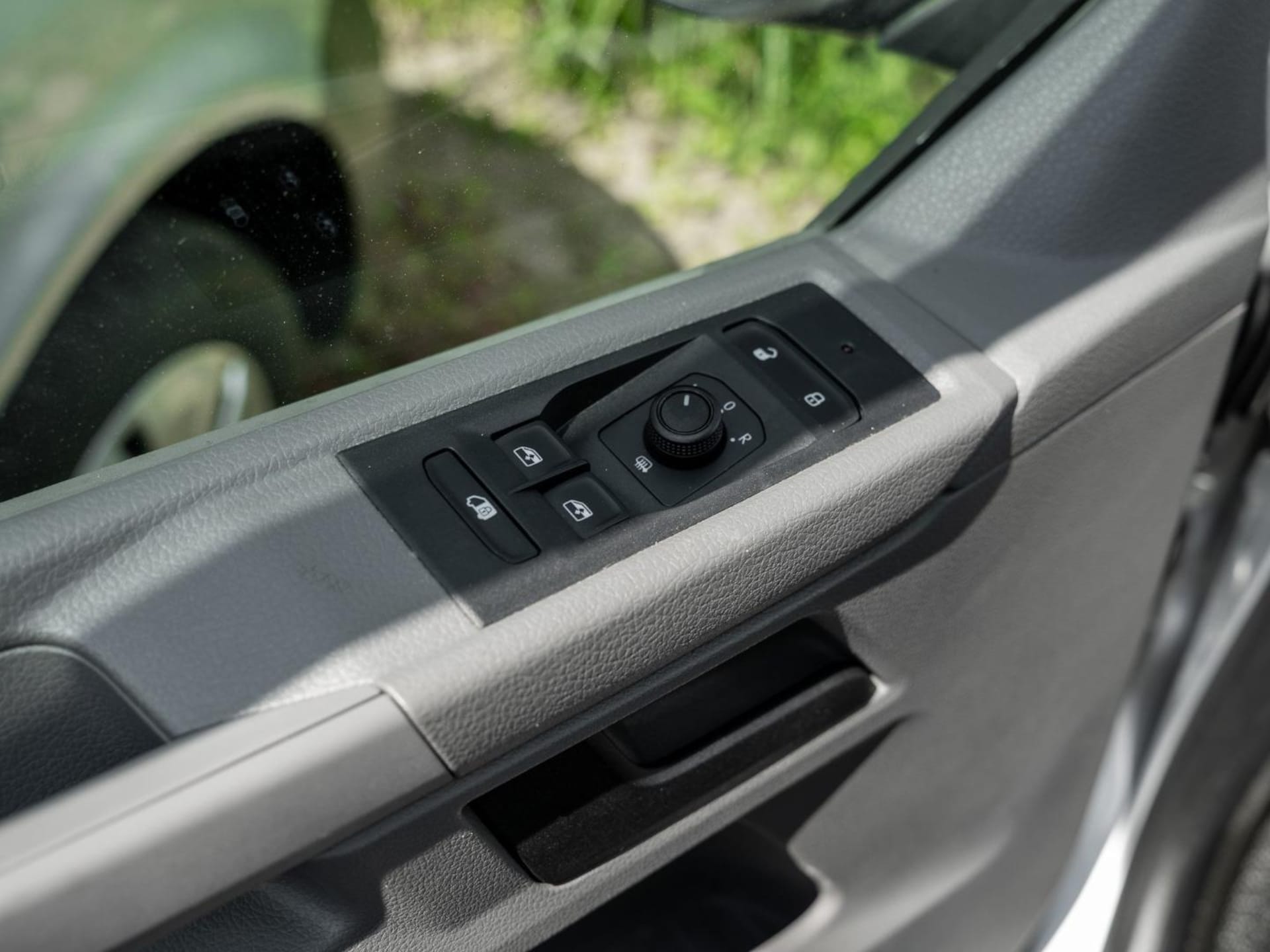 Volkswagen T6.1 Transporter Kasten langer Radstand