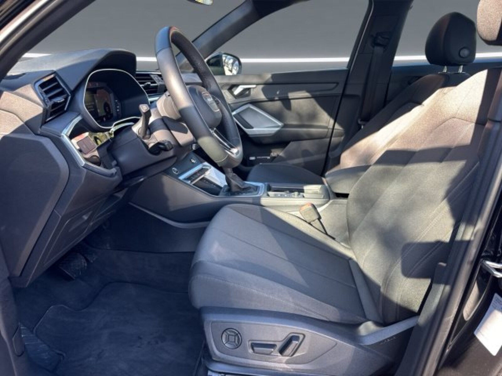Audi Q3 – Bild 13