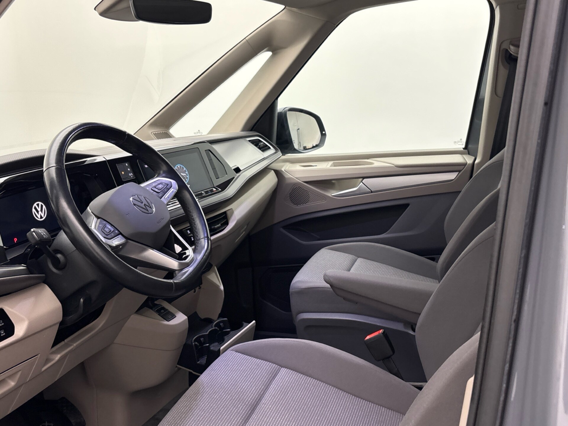Volkswagen Multivan Basis-Modell