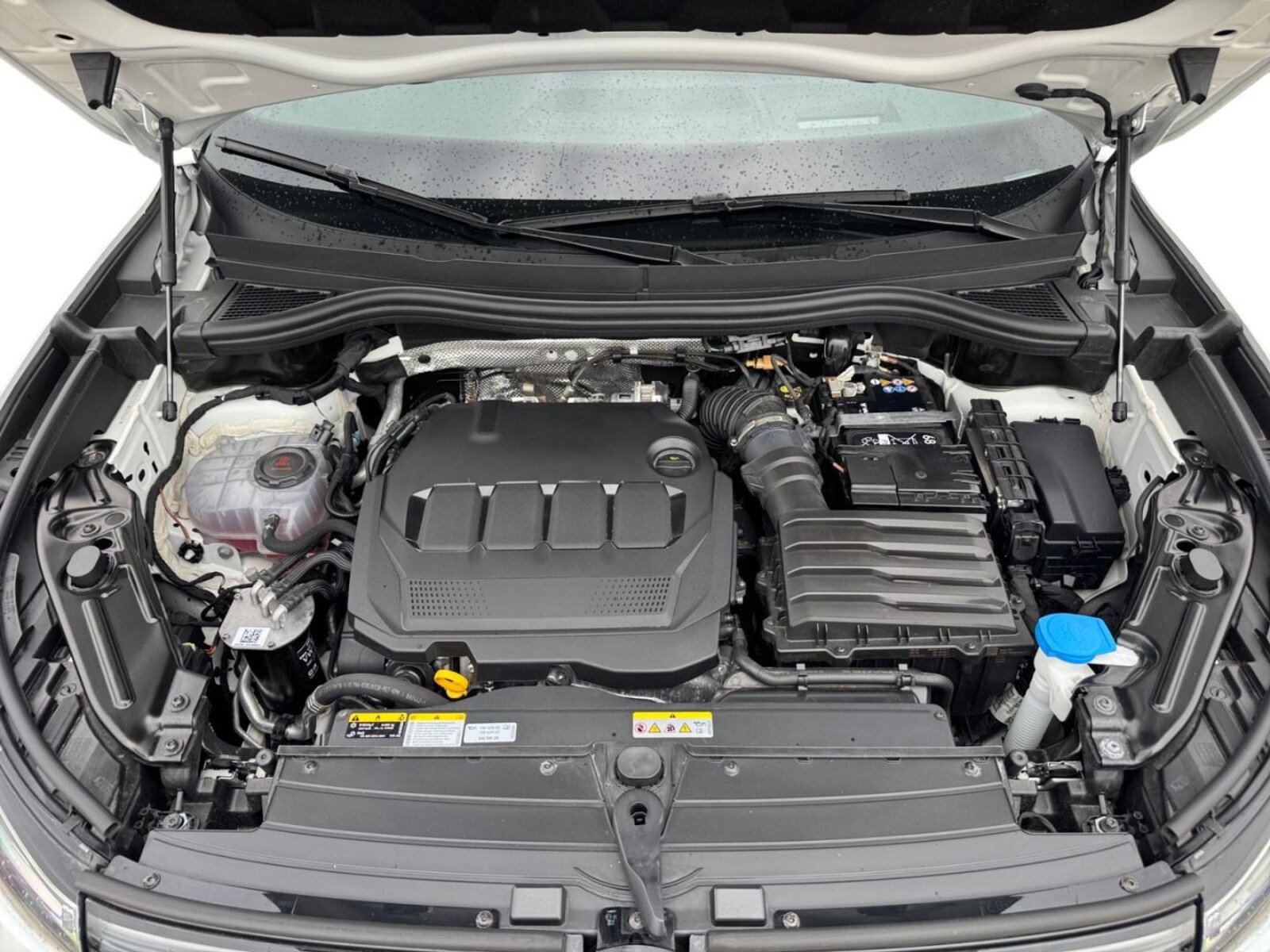 Volkswagen Tiguan – Bild 12