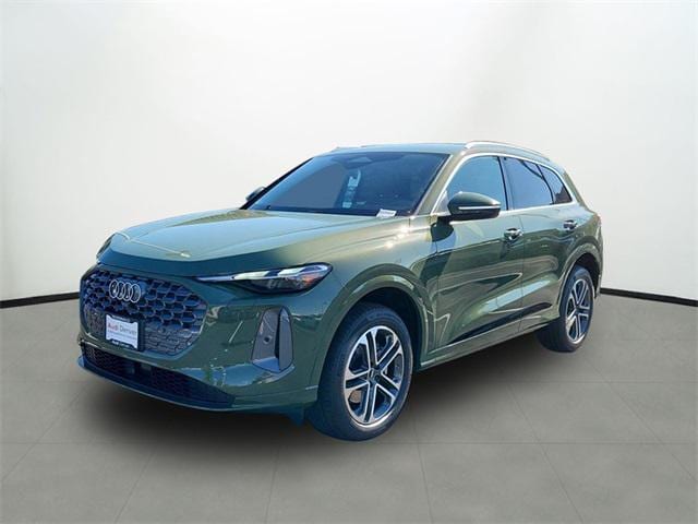 2025 Audi Q5 Premium's photo