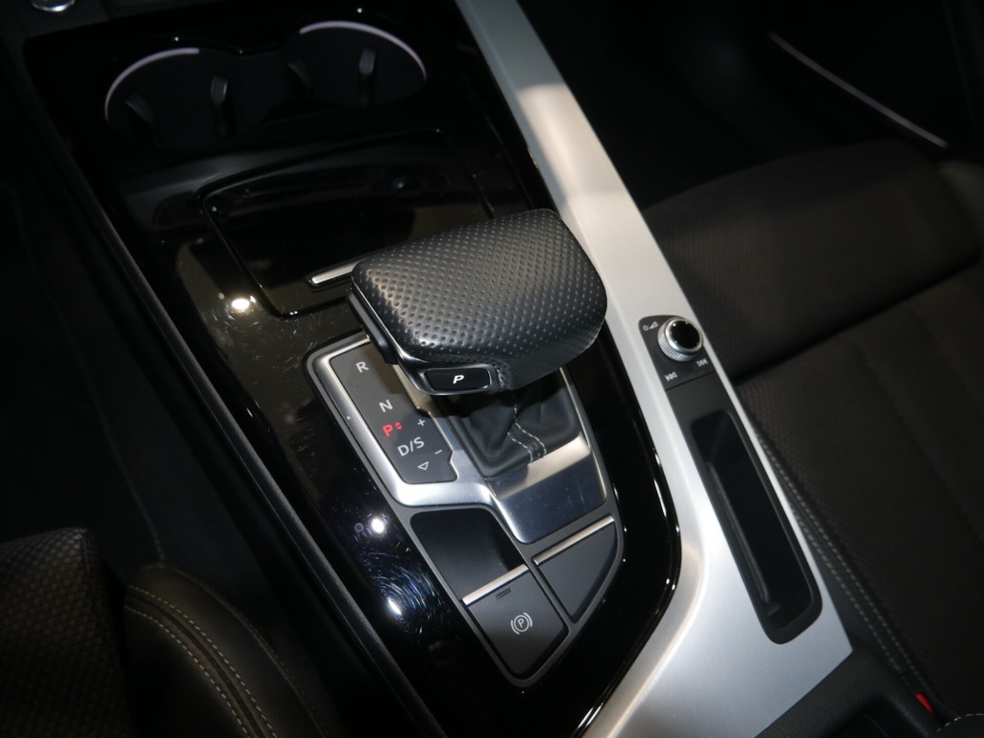 Audi A4 Avant S line