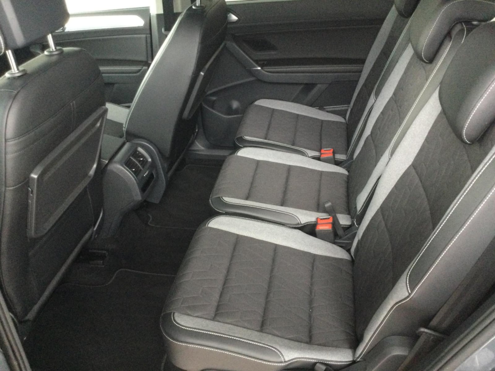 Volkswagen Touran – Bild 10