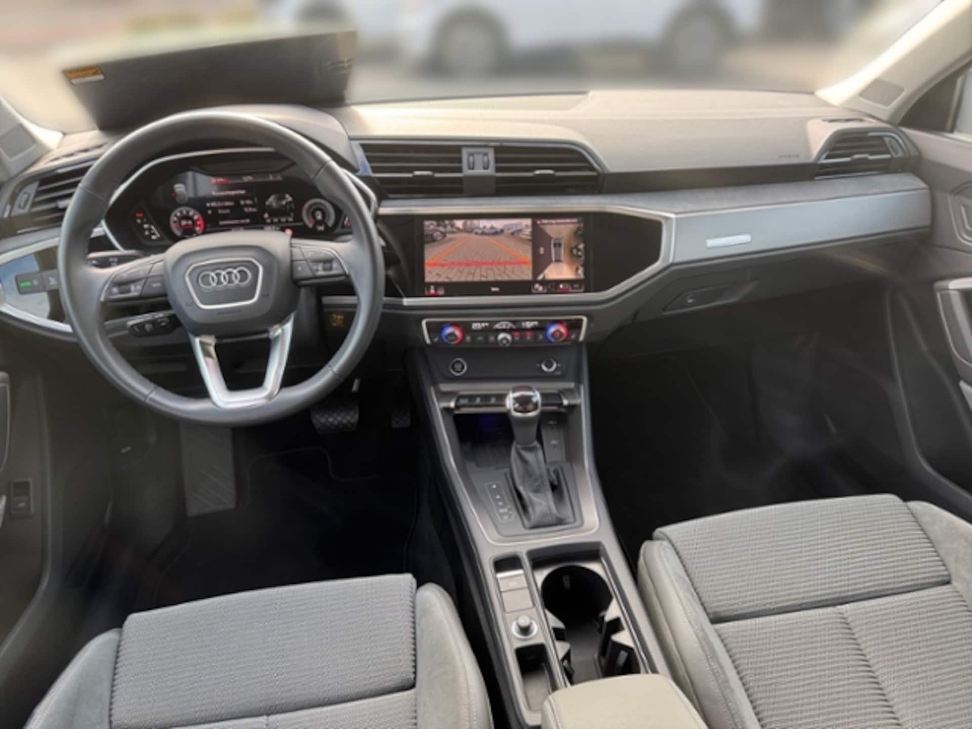 Audi Q3 Sportback S line