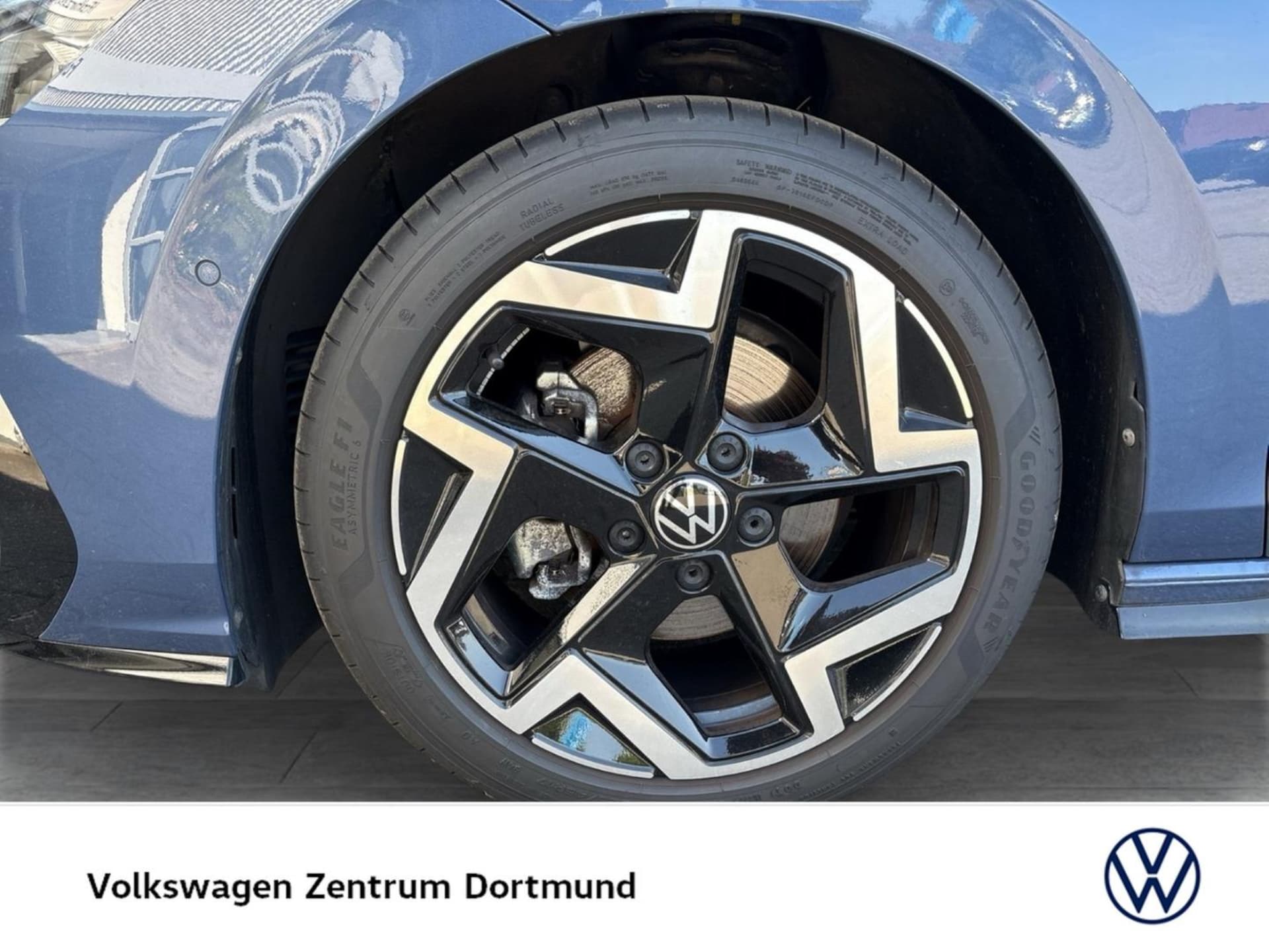 Volkswagen Golf R-Line