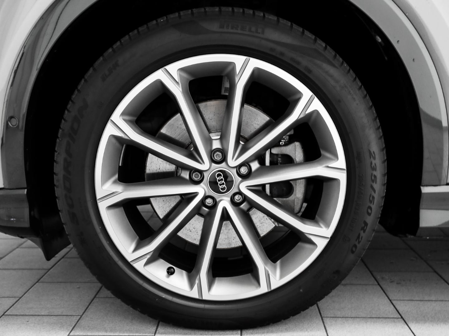 Bild über Audi Q4 Sportback e-tron 40 e-tron - für weitere Informationen kontaktieren Sie den Audi Partner