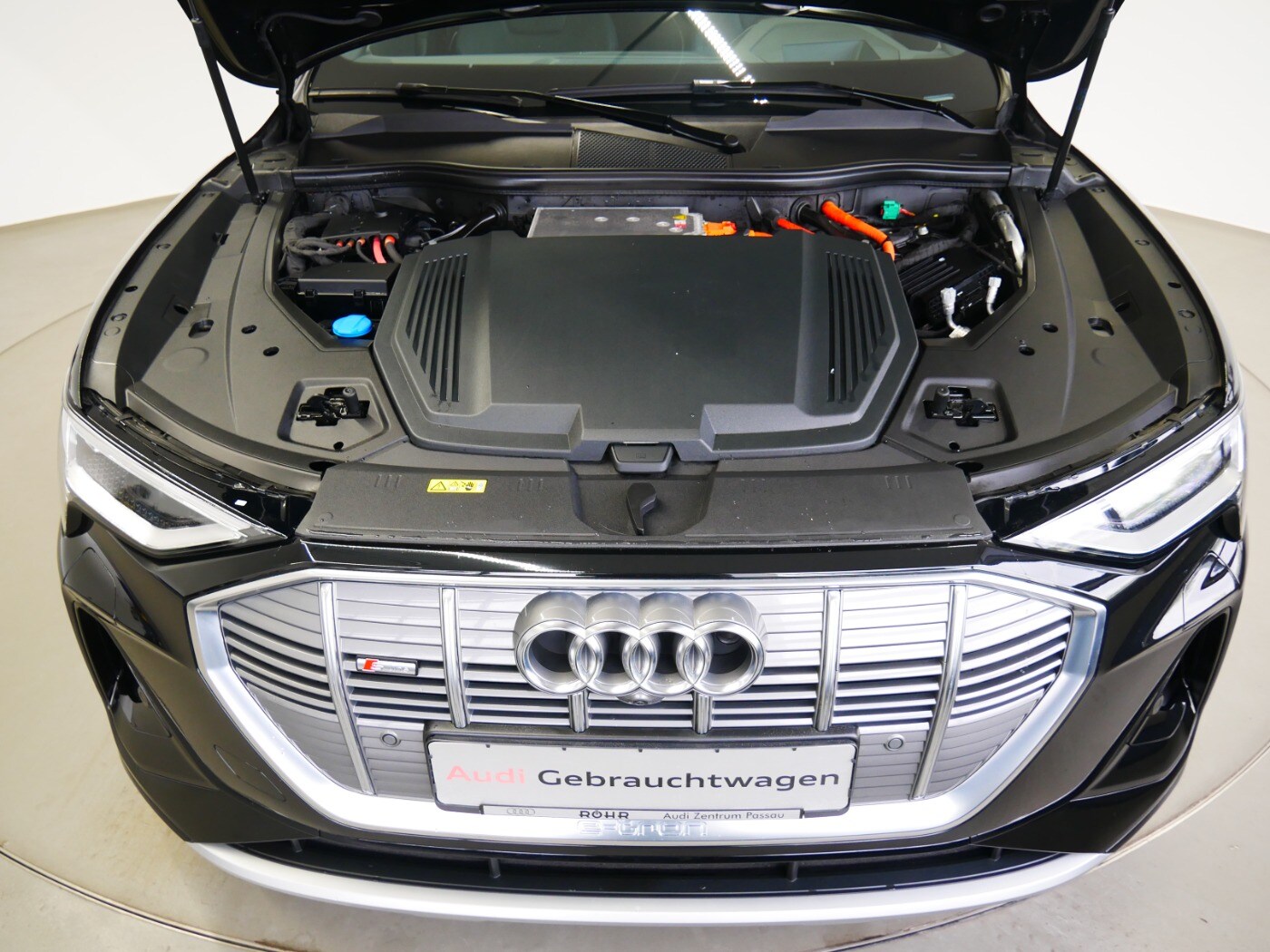 Image about Audi e-tron S line 55 quattro