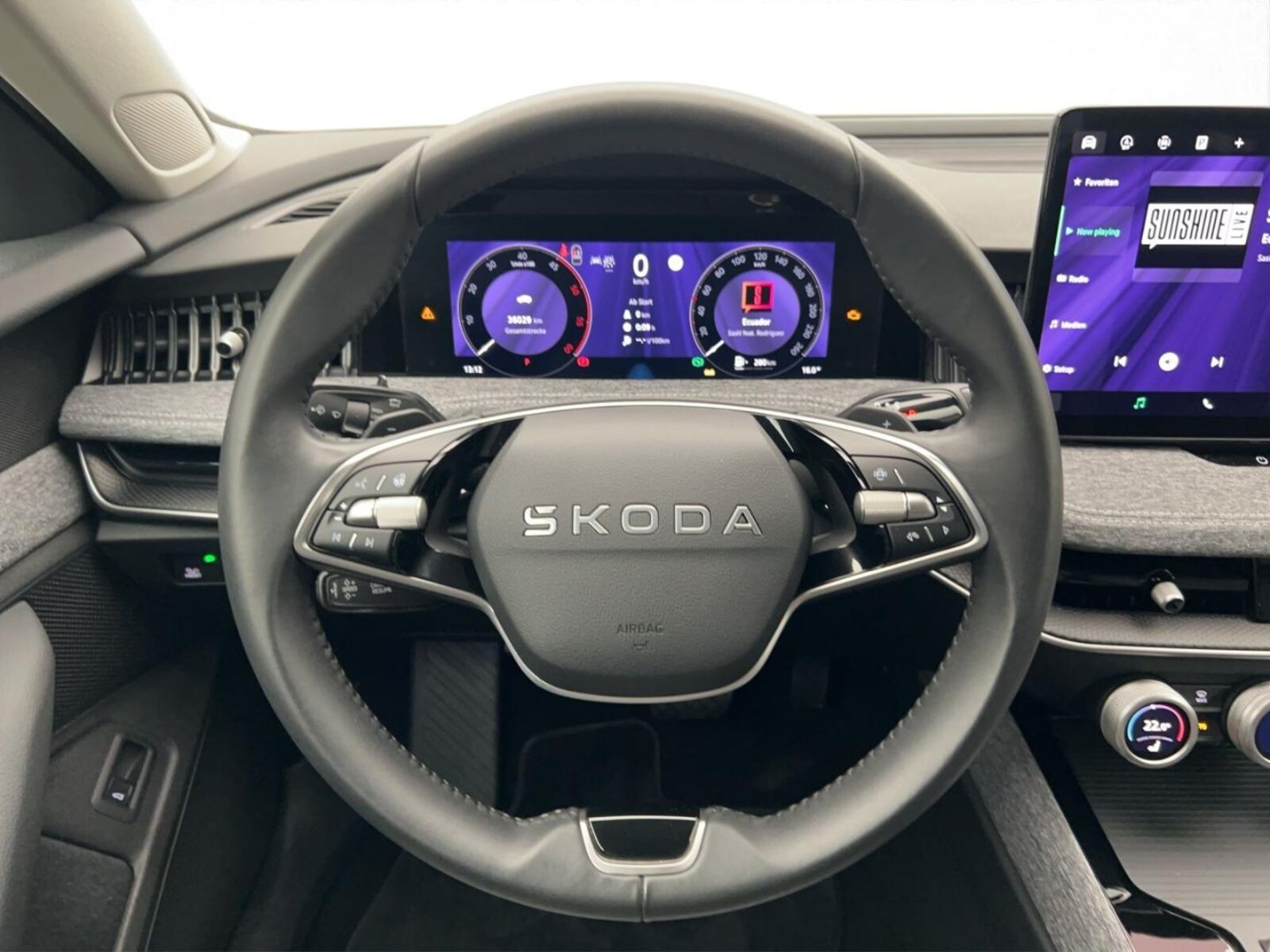 Škoda Superb Combi – Bild 9