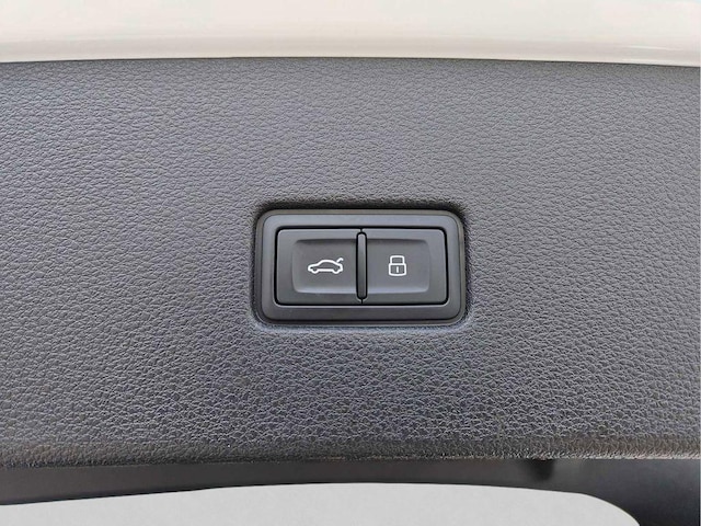 2023 Audi Q8 Premium Plus - Photo 36