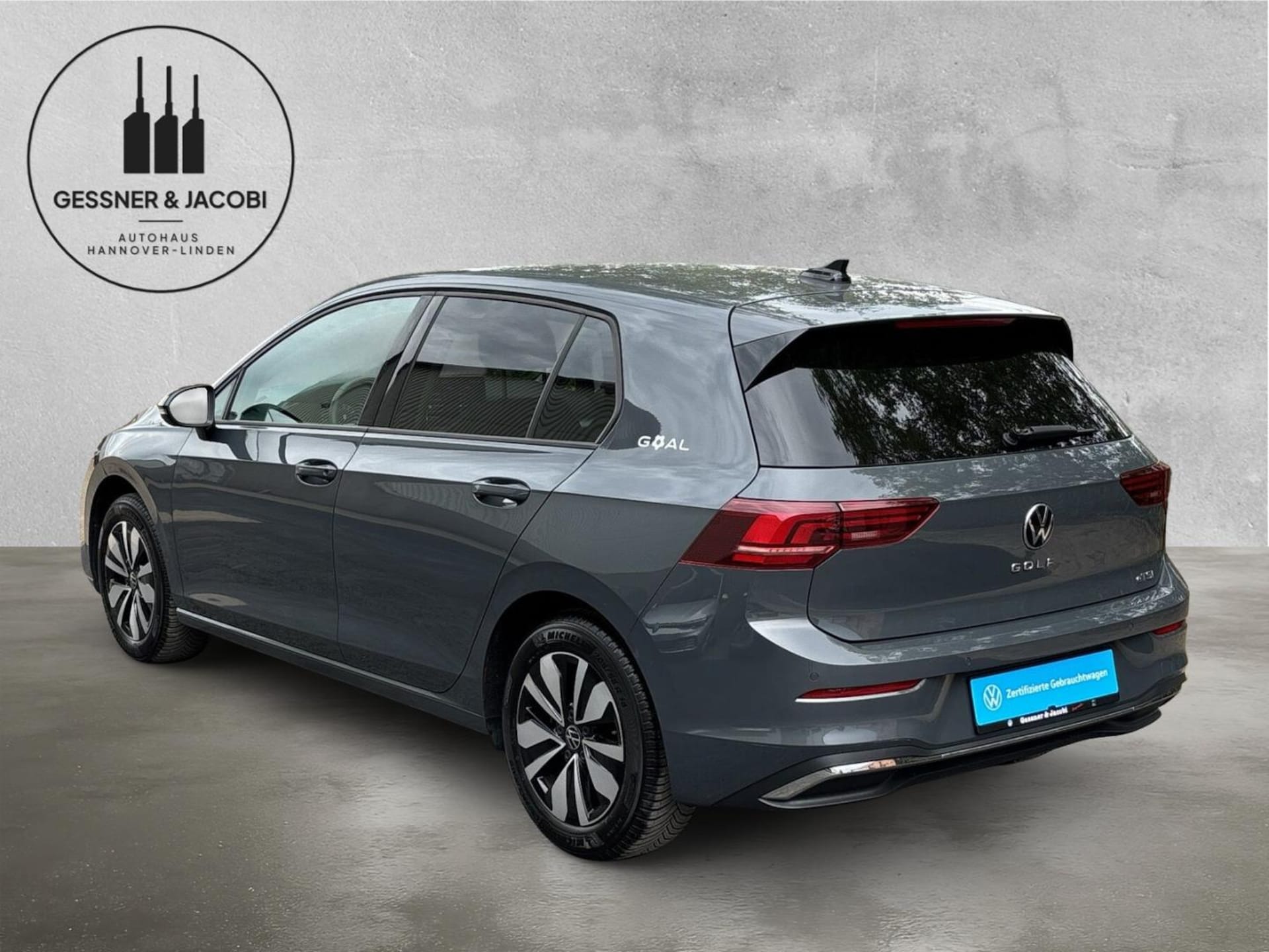 Volkswagen Golf Life