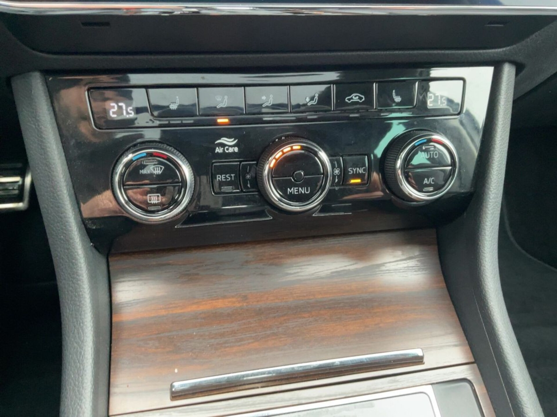 Skoda Superb Combi Scout