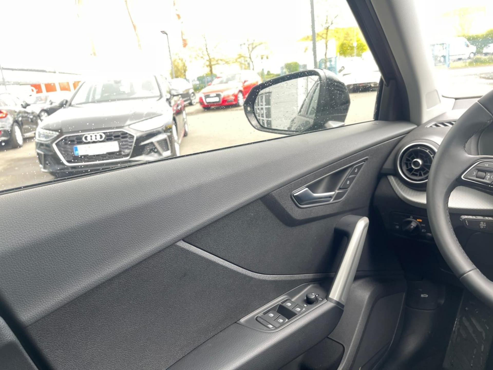 Audi Q2 S line
