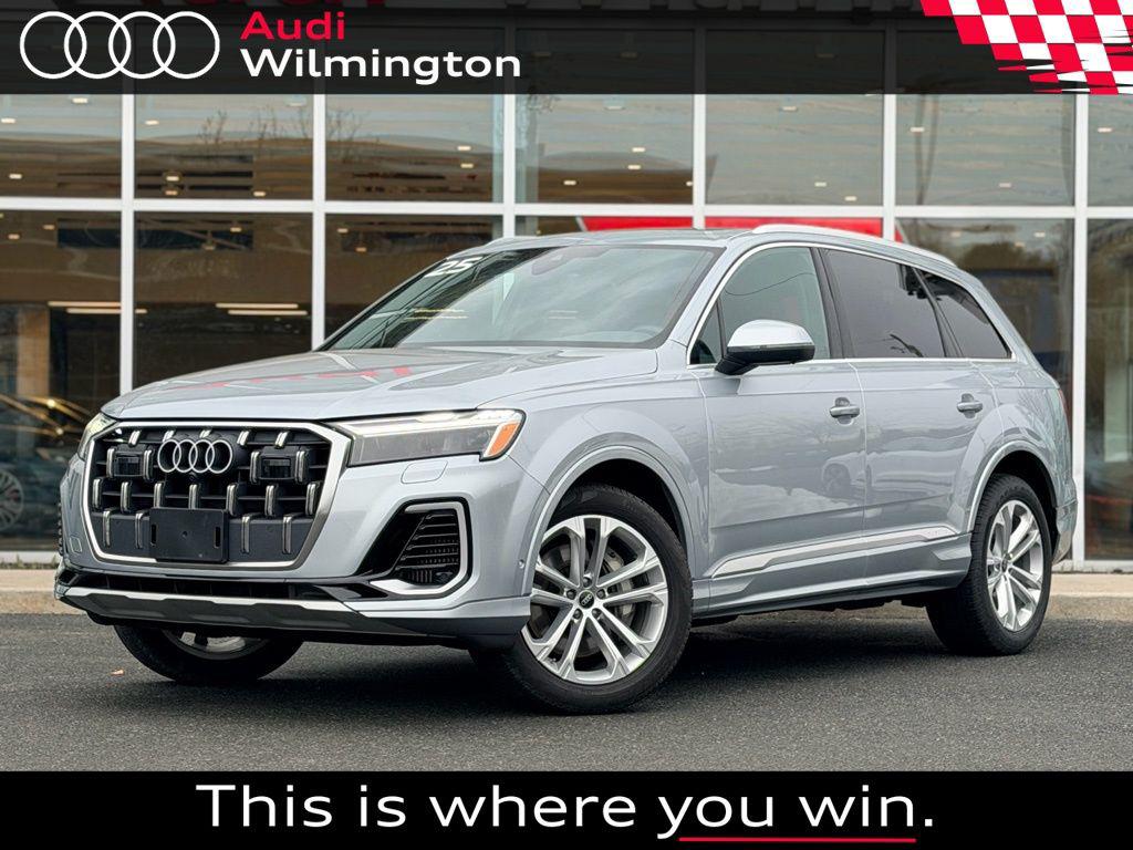 2025 Audi Q7 55 Premium Plus quattro Tiptronic's photo