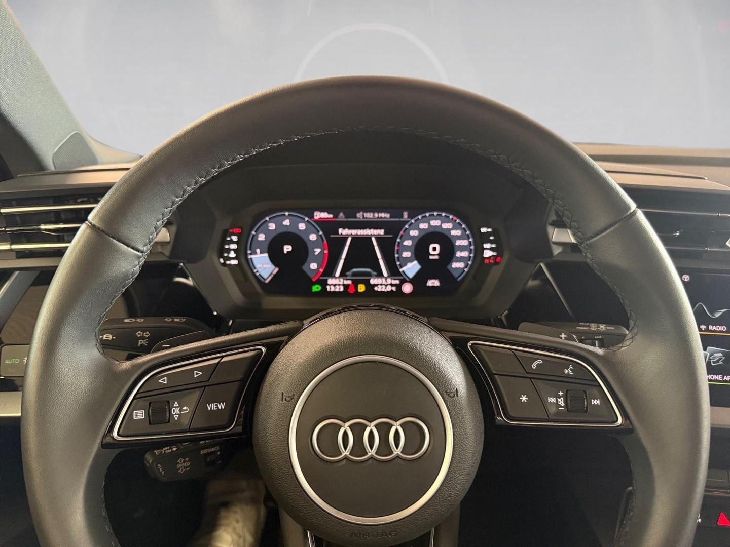 Bild über Audi A3 allstreet 35 TFSI S tronic - für weitere Informationen kontaktieren Sie den Audi Partner