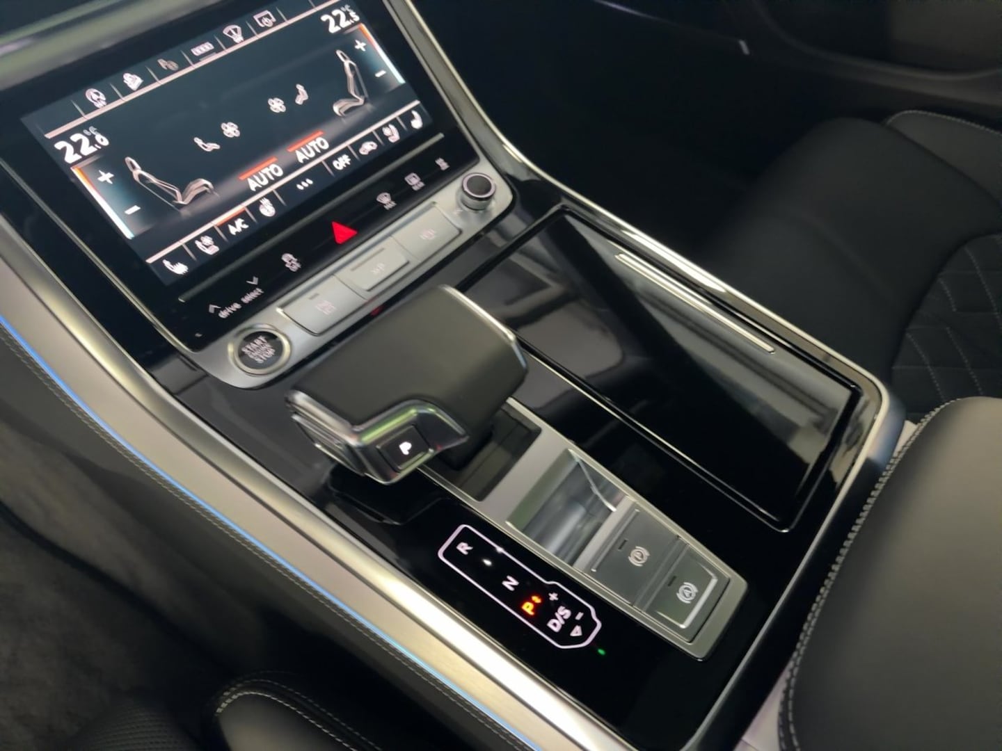 Bild über Audi Q8 SUV 50 TDI quattro tiptronic - für weitere Informationen kontaktieren Sie den Audi Partner