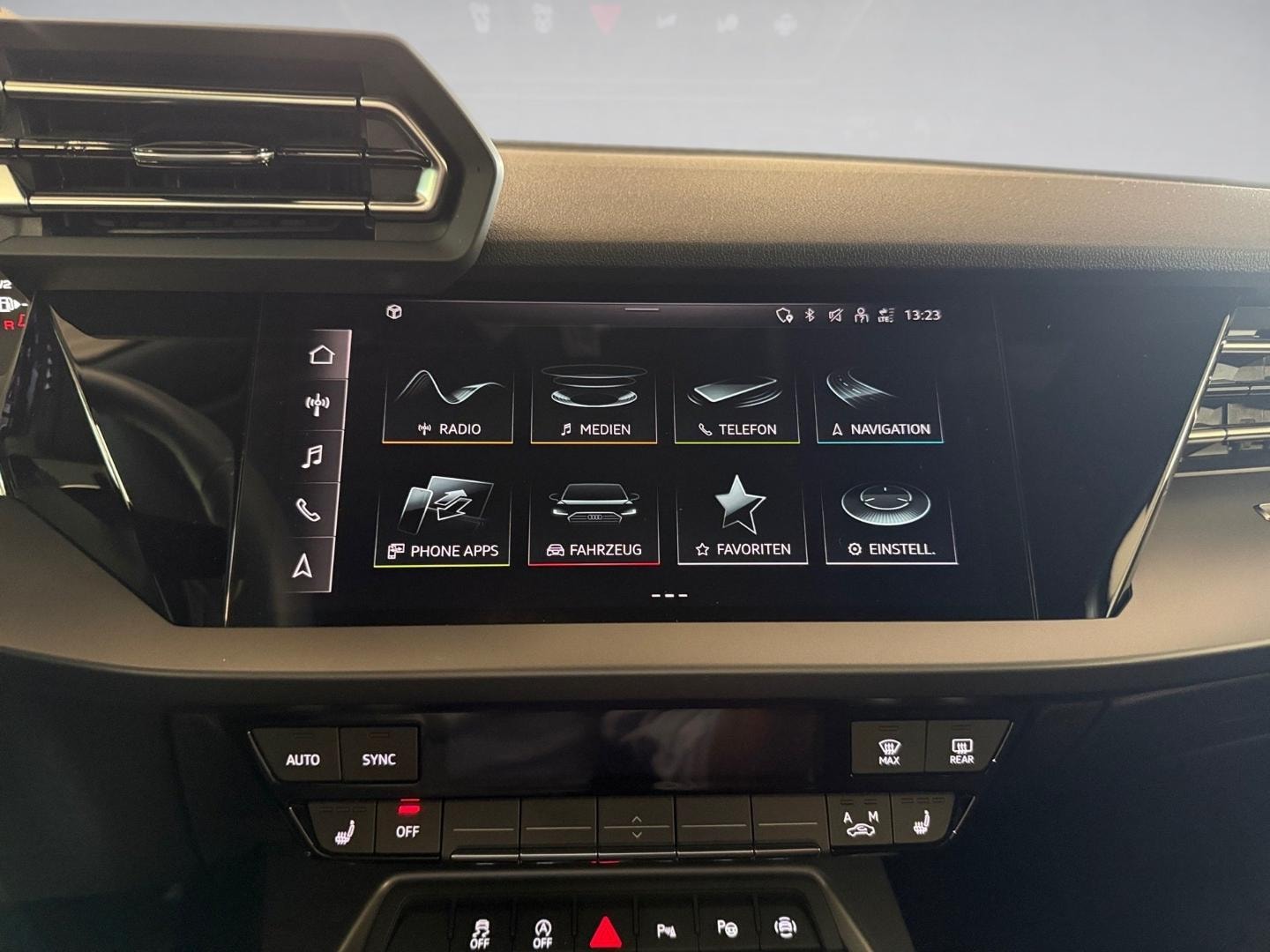 Bild über Audi A3 allstreet 35 TFSI S tronic - für weitere Informationen kontaktieren Sie den Audi Partner