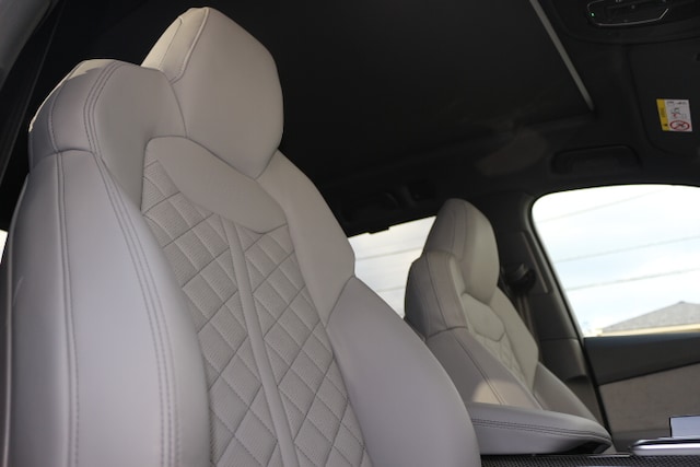 Audi SQ7 SQ7 TFSI 373(507) kW(PS) tiptronic for more details contact your dealer