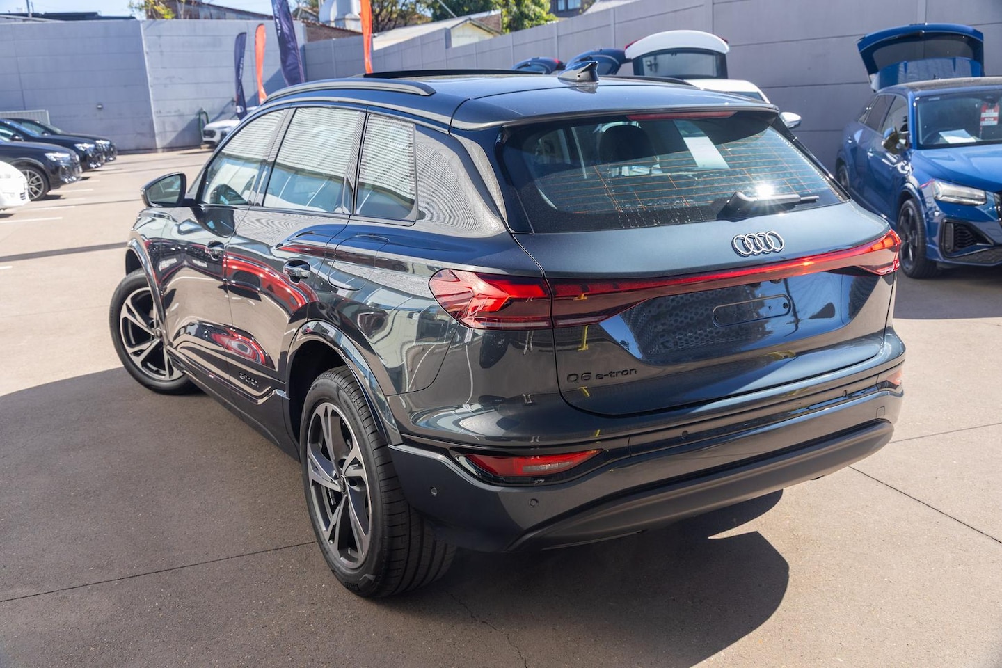 Image about Audi Q6 SUV e-tron e-tron