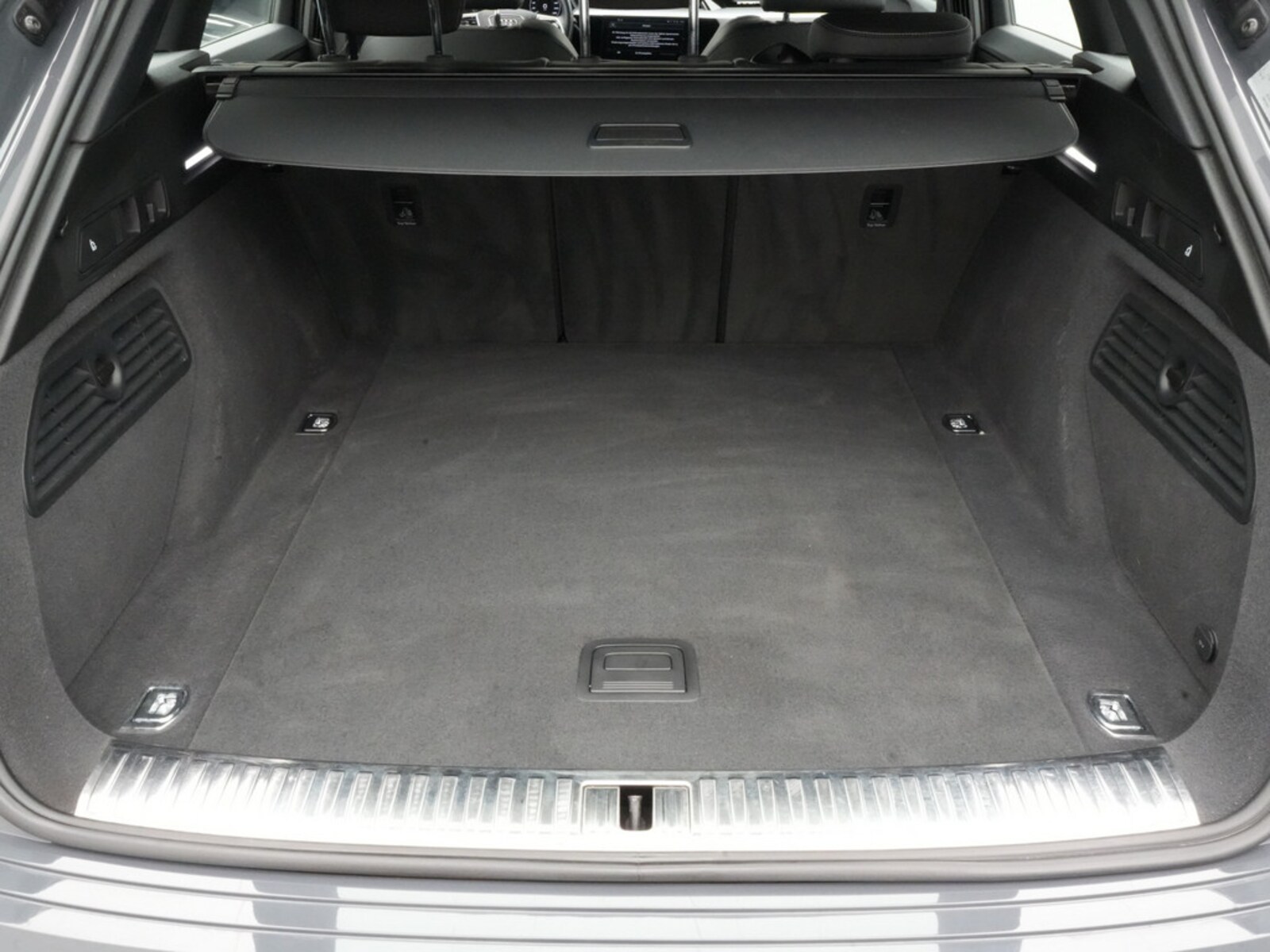 Audi Q8 e-tron – Bild 17