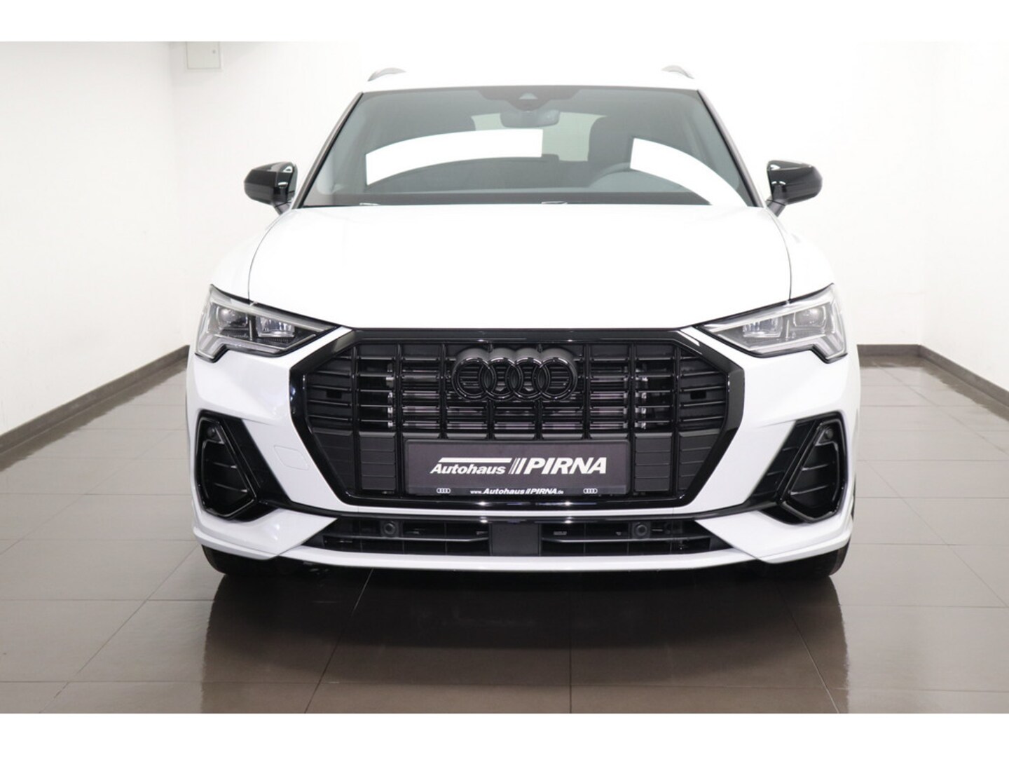 Bild über Audi Q3 TFSI 110 kW S tronic - für weitere Informationen kontaktieren Sie den Audi Partner