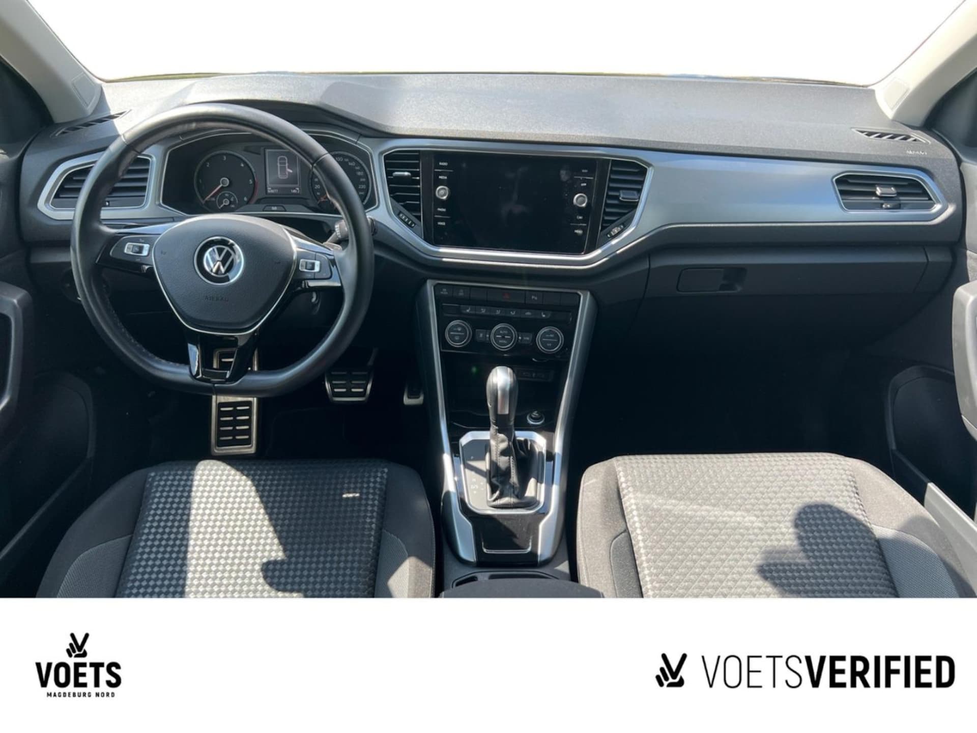 Volkswagen T-Roc Active