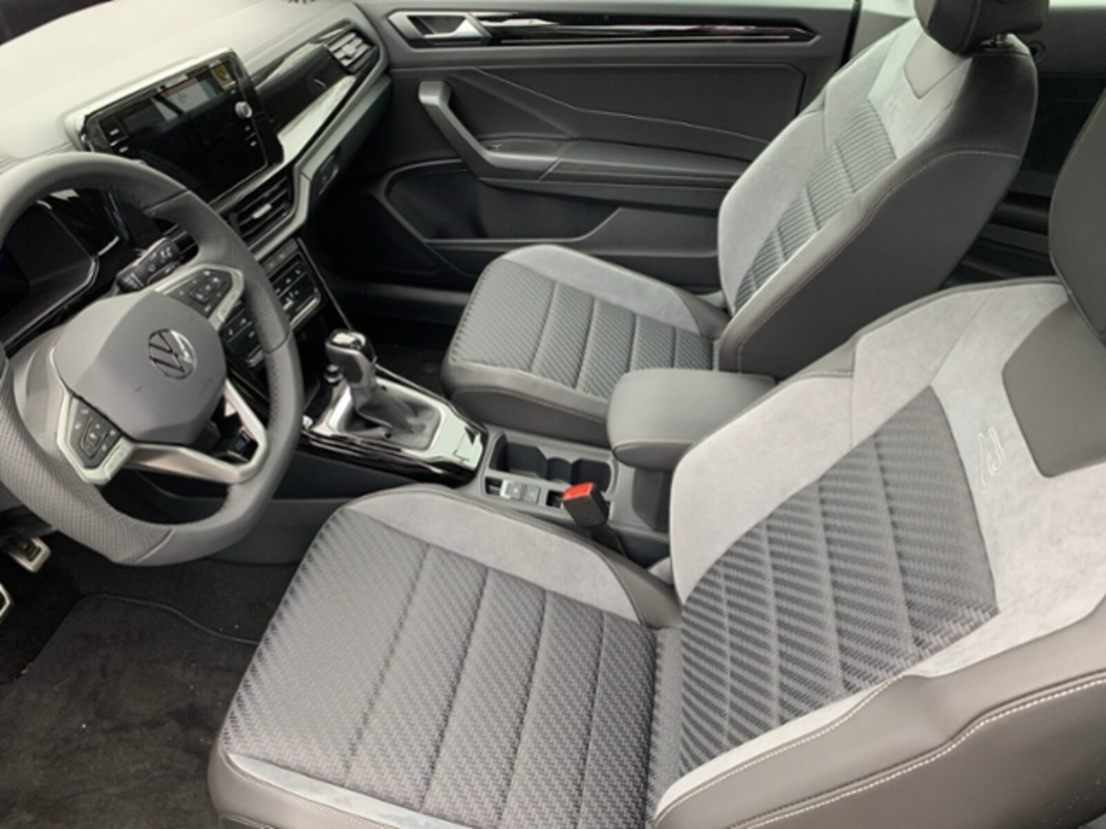 Volkswagen T-Roc Cabriolet – Bild 12