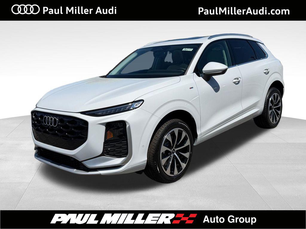 2026 Audi Q3 S line quattro's photo