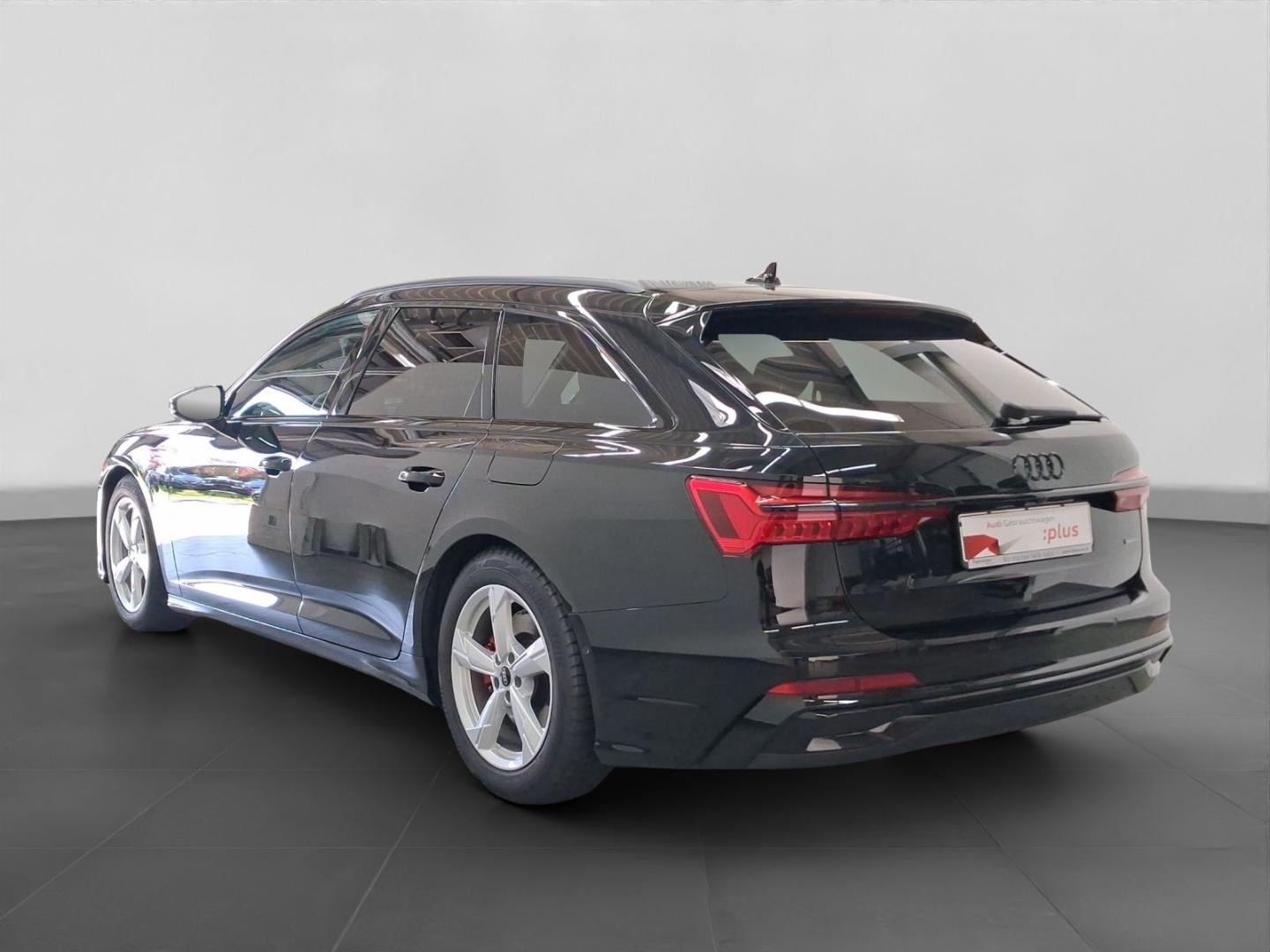 Bild über Audi A6 Avant TFSI e S line 55 TFSI e quattro S tronic - für weitere Informationen kontaktieren Sie den Audi Partner