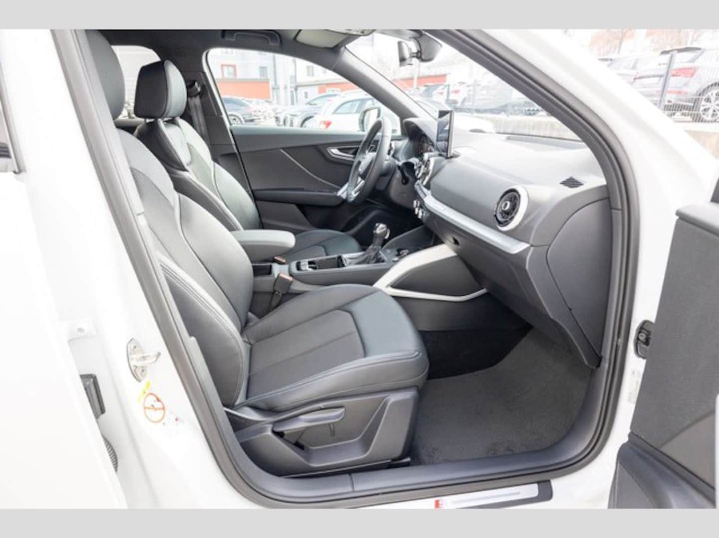 Bild über Audi Q2 S line 35 TFSI S tronic - für weitere Informationen kontaktieren Sie den Audi Partner