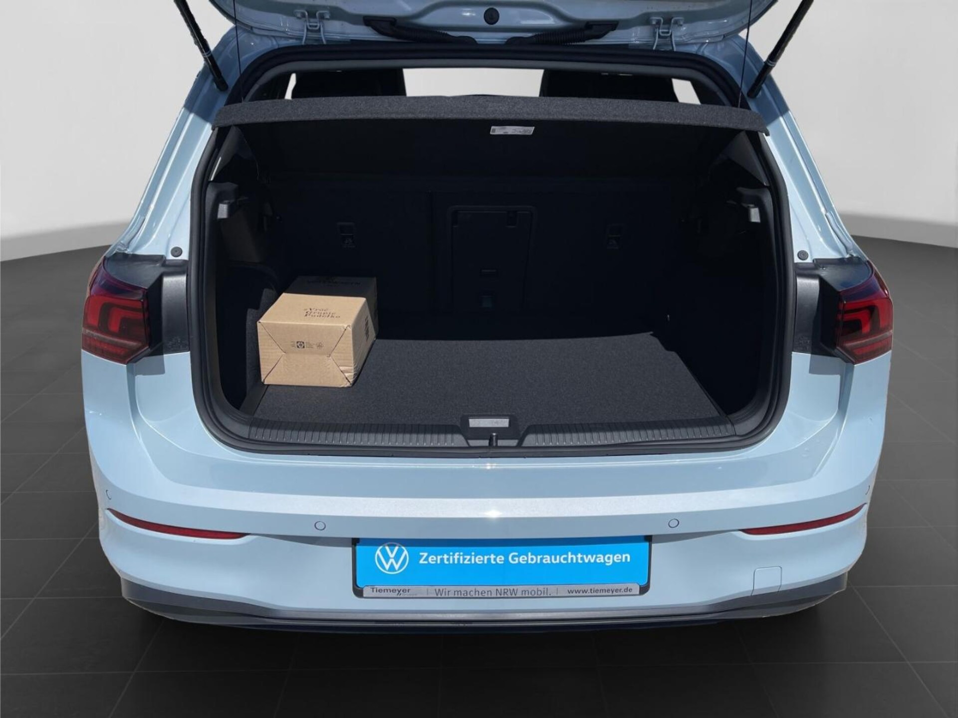 Volkswagen Golf Life