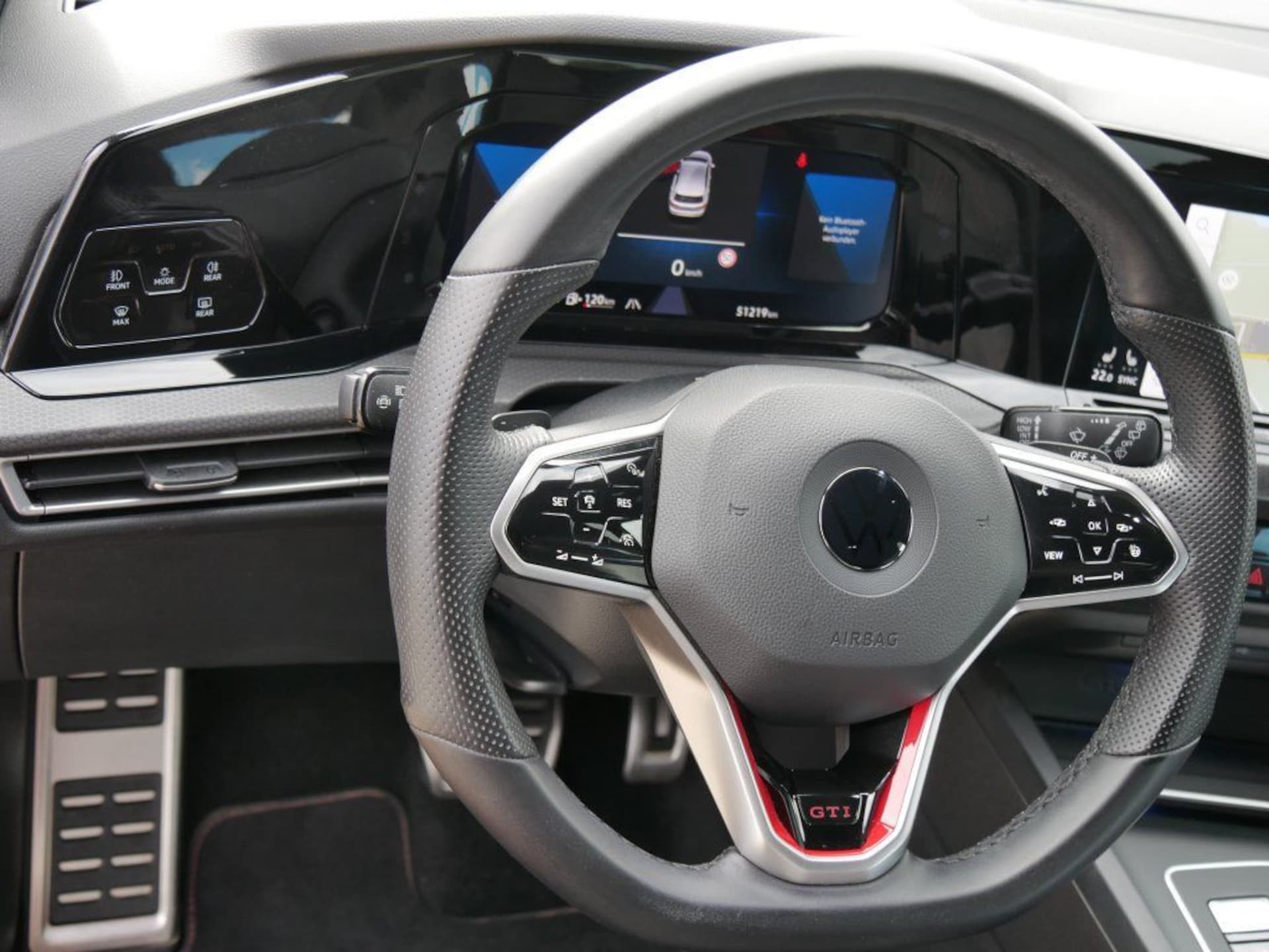 Volkswagen Golf GTI