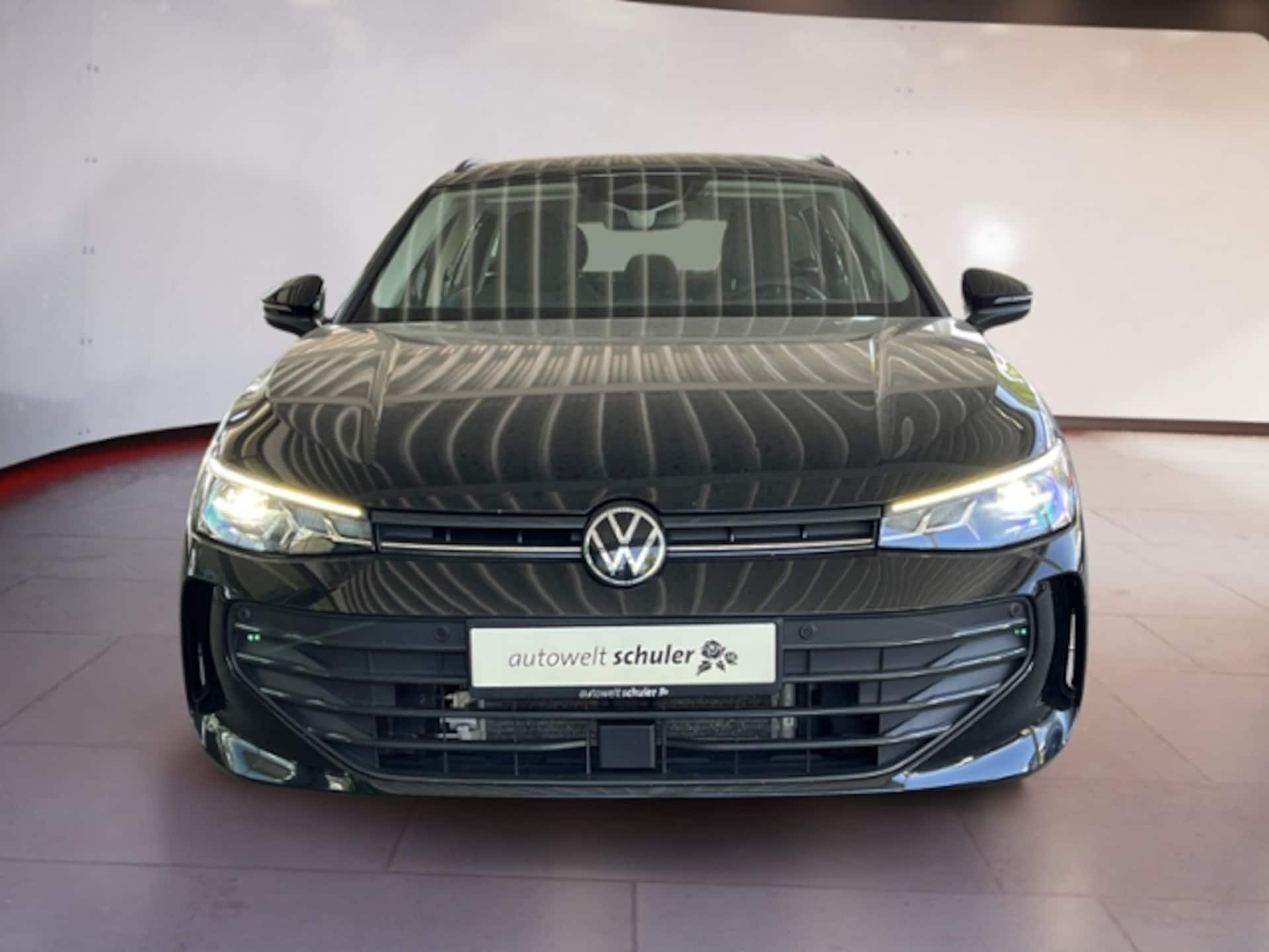 Volkswagen Passat Basis-Modell