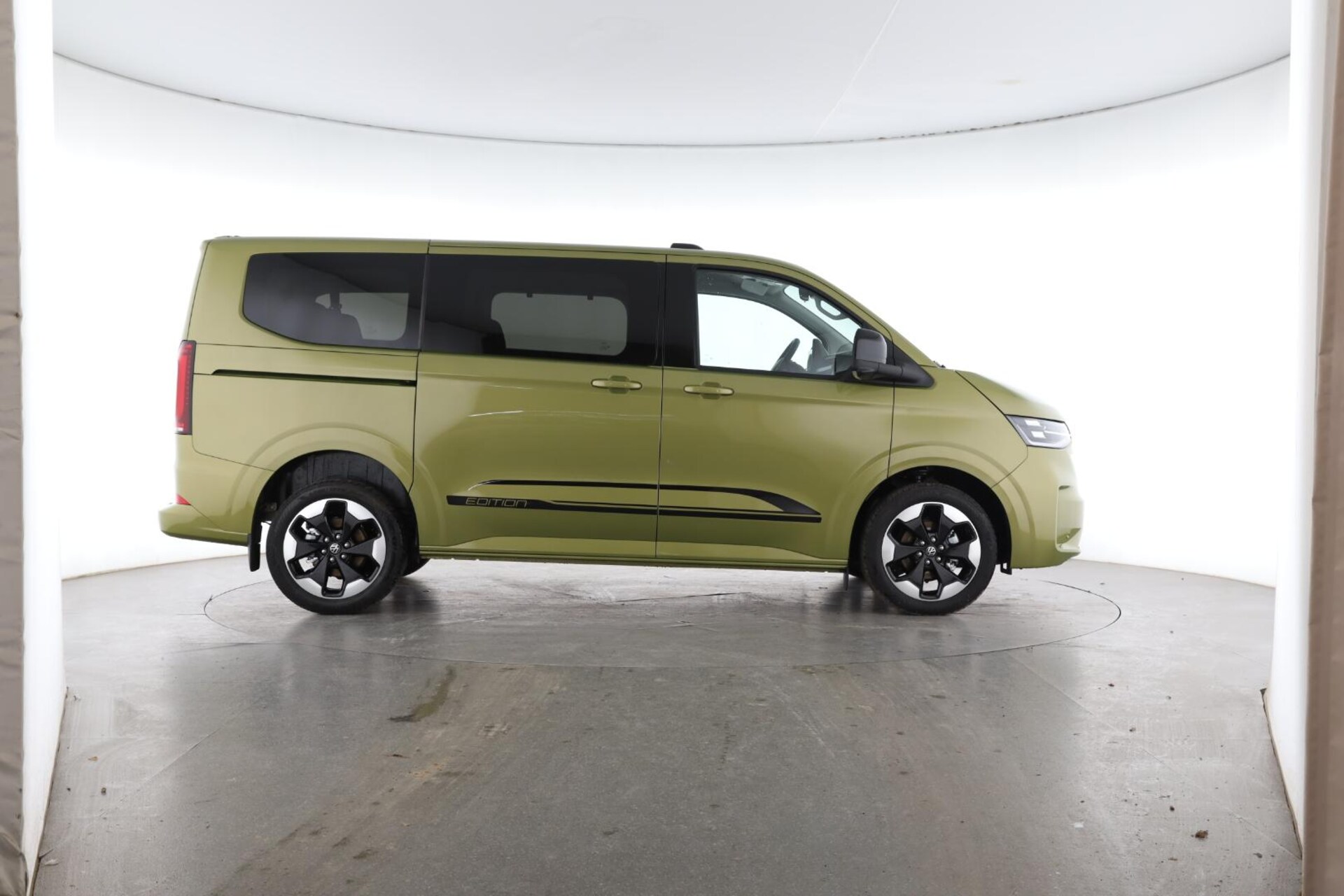 Volkswagen Caravelle Edition