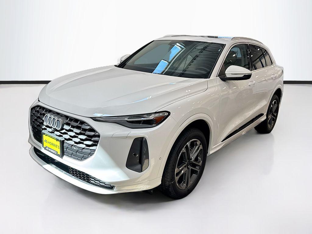 2026 Audi Q5 Premium Plus quattro's photo