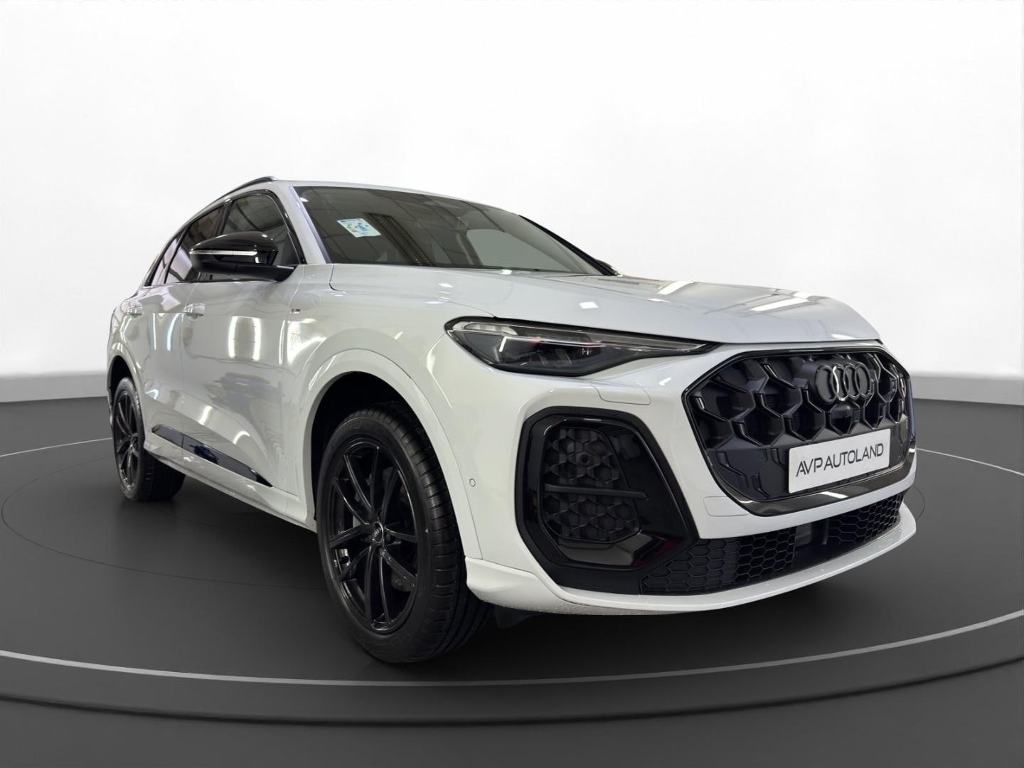 Bild über Audi Q5 SUV TDI quattro 150 kW S tronic - für weitere Informationen kontaktieren Sie den Audi Partner
