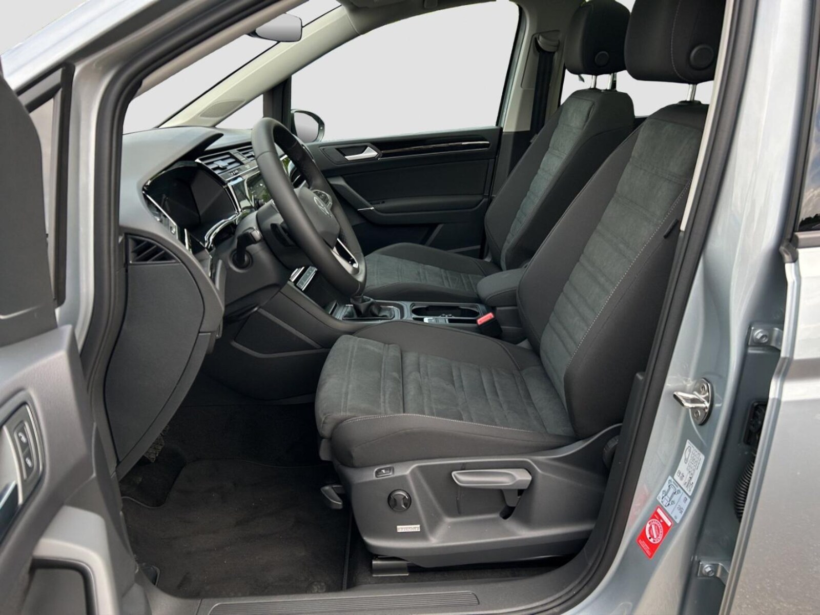 Volkswagen Touran – Bild 13